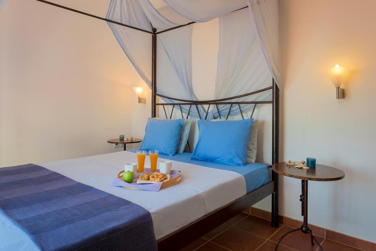 Cristelia Seafront & Pool Villa Lachania  Exterior photo